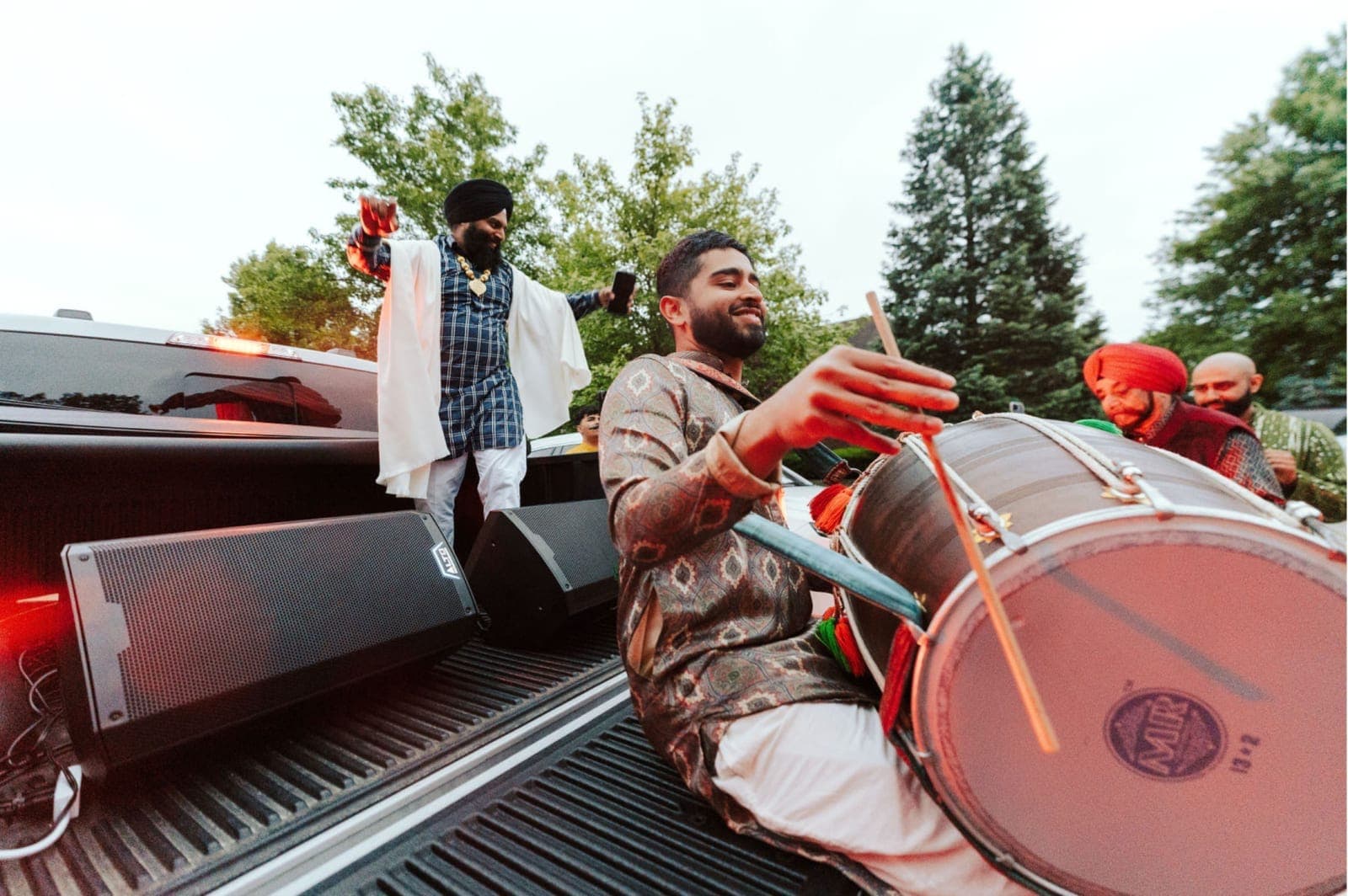 Mobile Baraat / Jaggo
